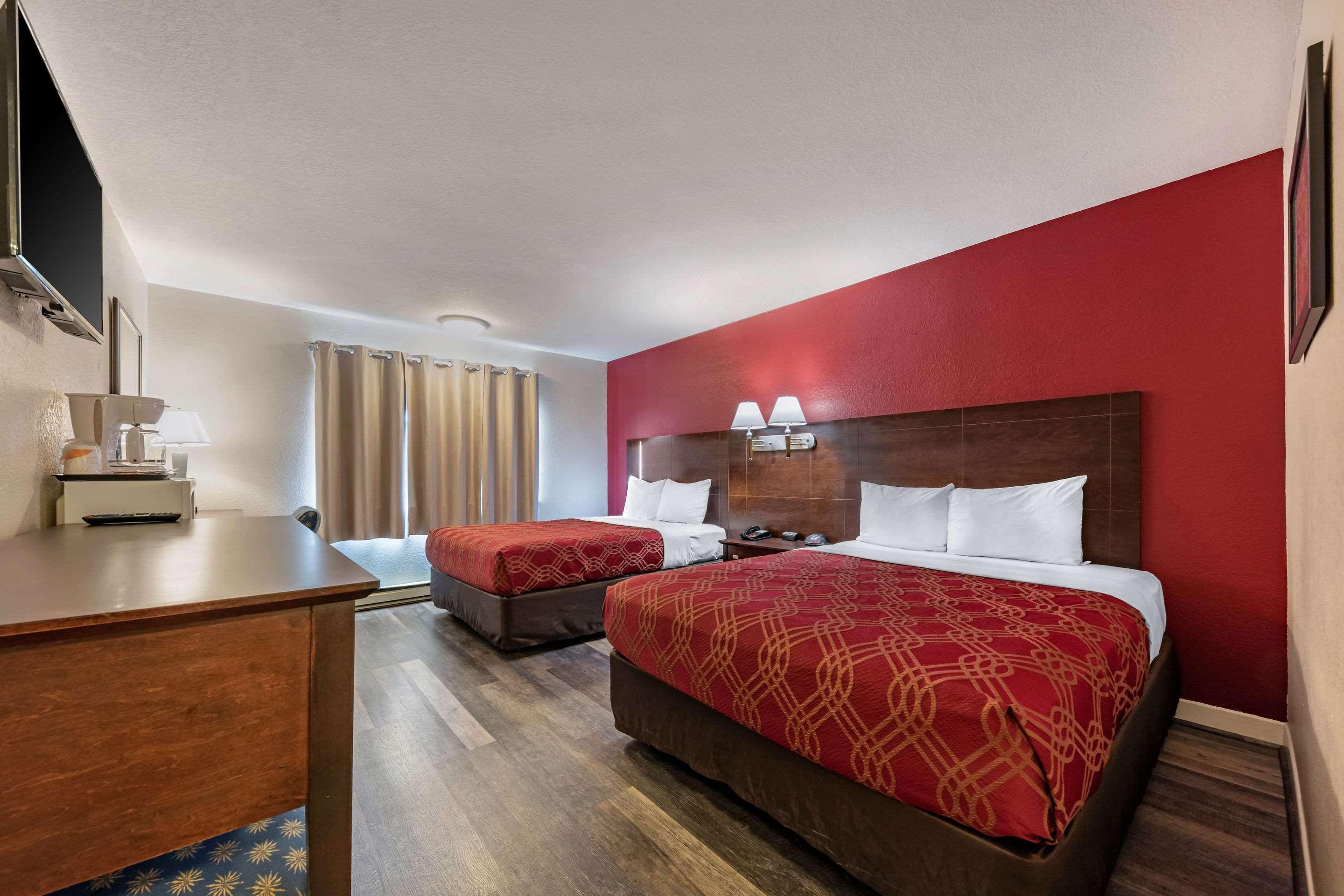 סיסייד Bay Breeze Inn מראה חיצוני תמונה