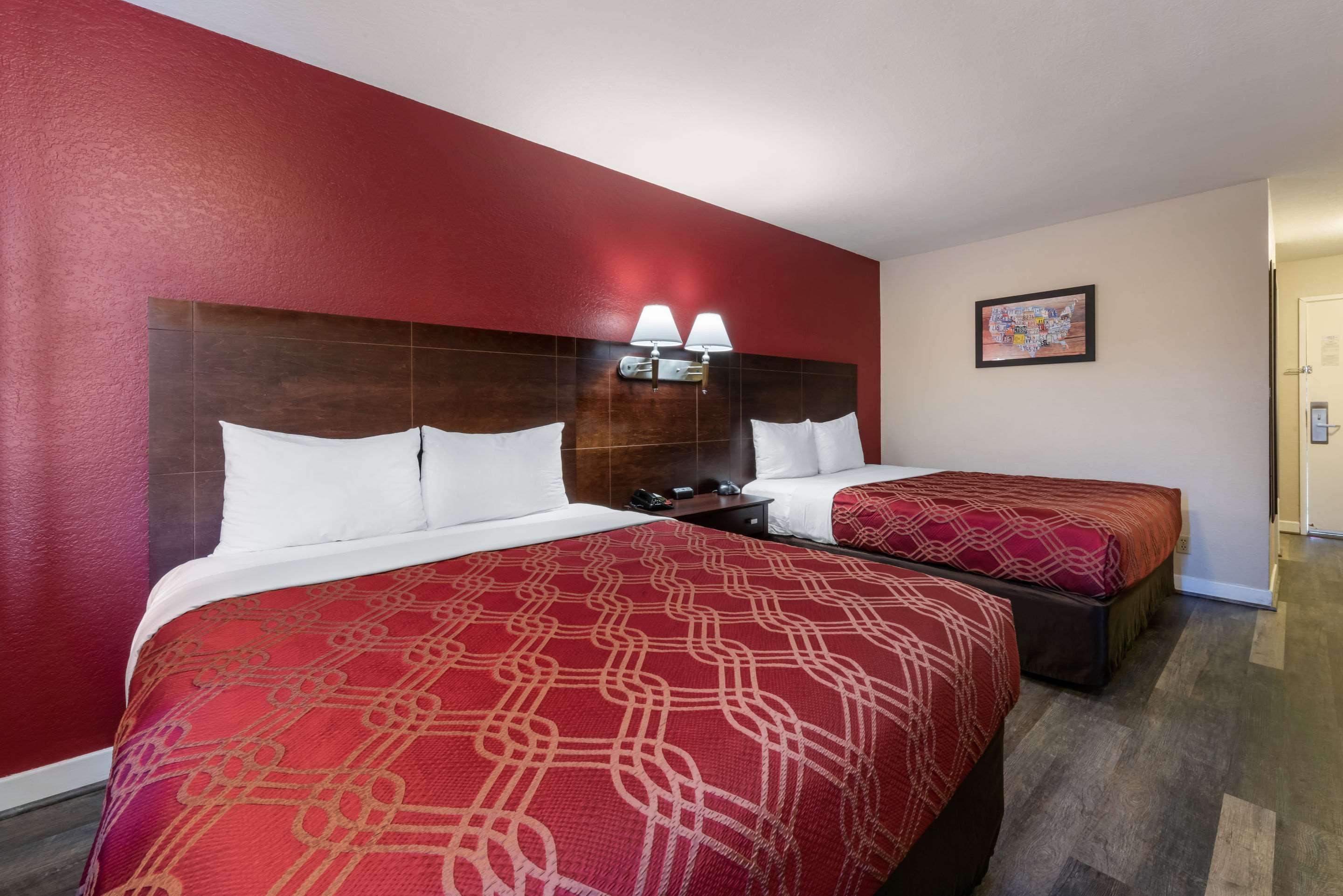 סיסייד Bay Breeze Inn מראה חיצוני תמונה