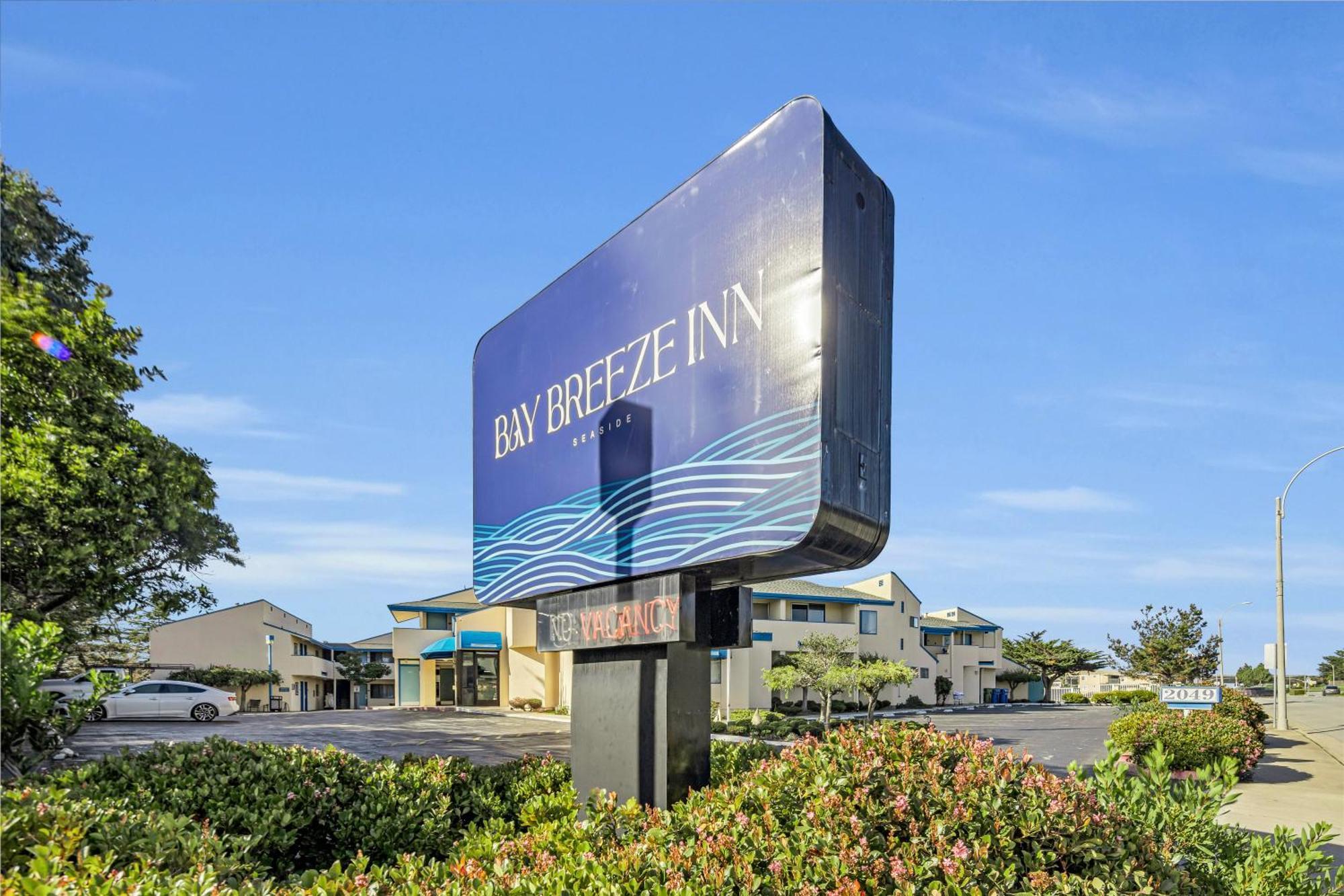 סיסייד Bay Breeze Inn מראה חיצוני תמונה